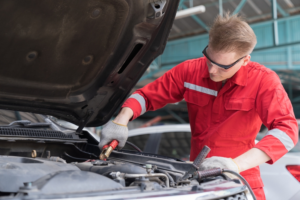 Auto body repair timeline showing stages from vehicle inspection to final repair completion